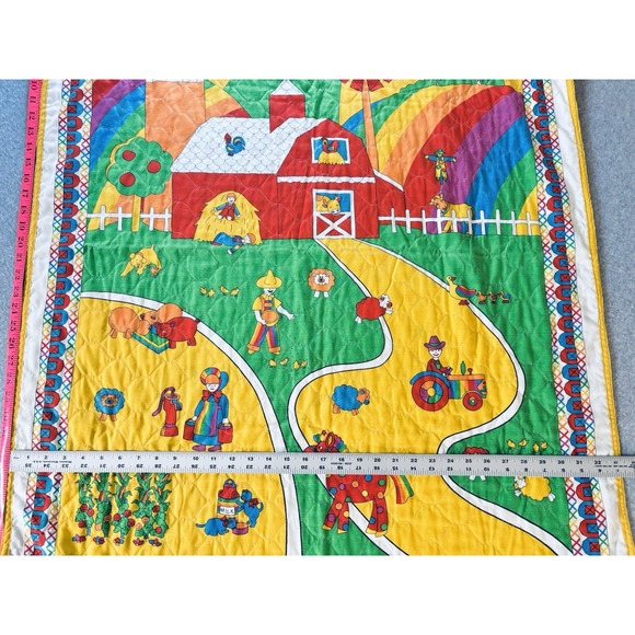 Vtg Baby Crib Quilt Blanket Rainbow‎ Farm Animal Barn Hand Quilted - Bright Read - Picture 7 of 9